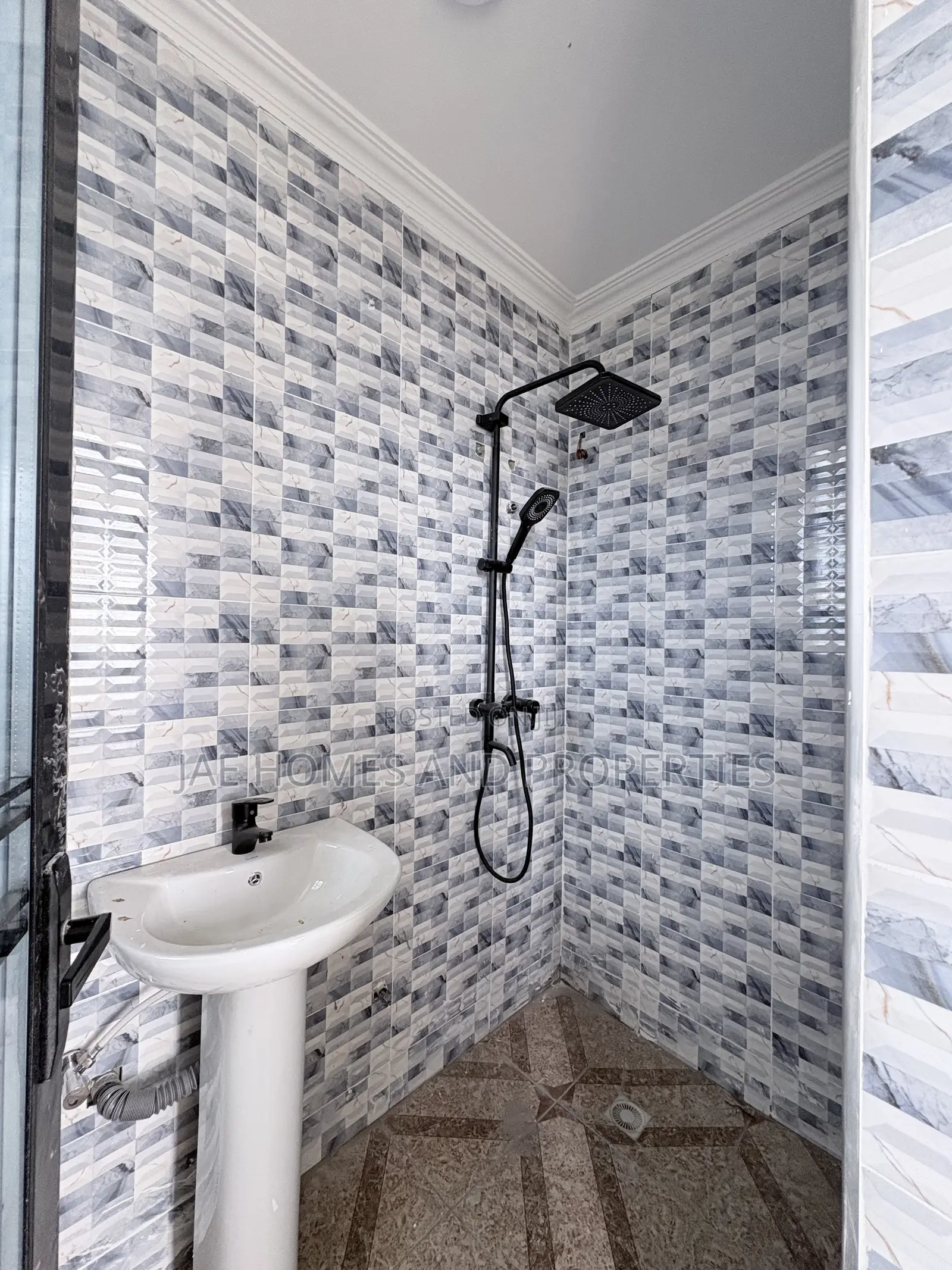 2bdrm Apartment in Old Barrier for rent