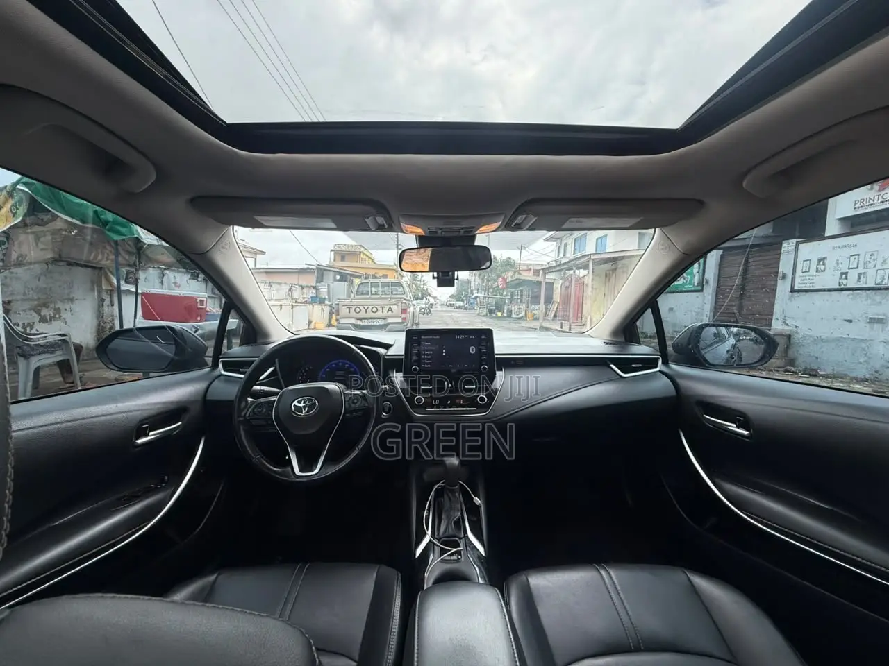 Car 2022 White