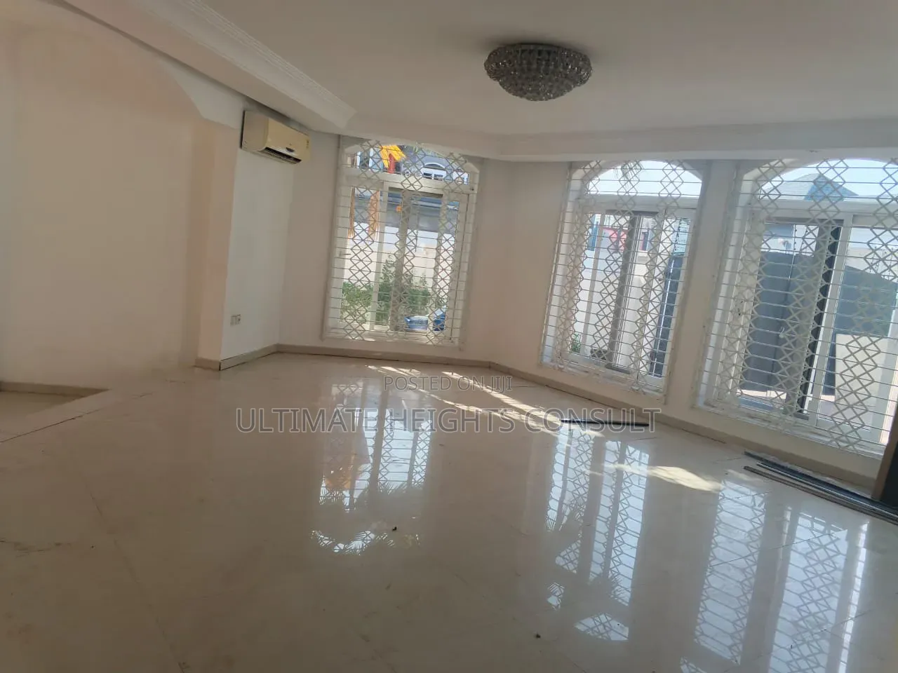 4bdrm House in Airport Residential for rent