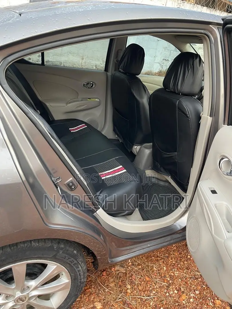Nissan Versa 2014 Brown