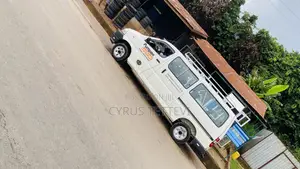 Toyota HiAce 2011 White