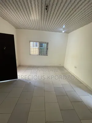 1bdrm Room & Parlour in Forster Home Adenta for rent
