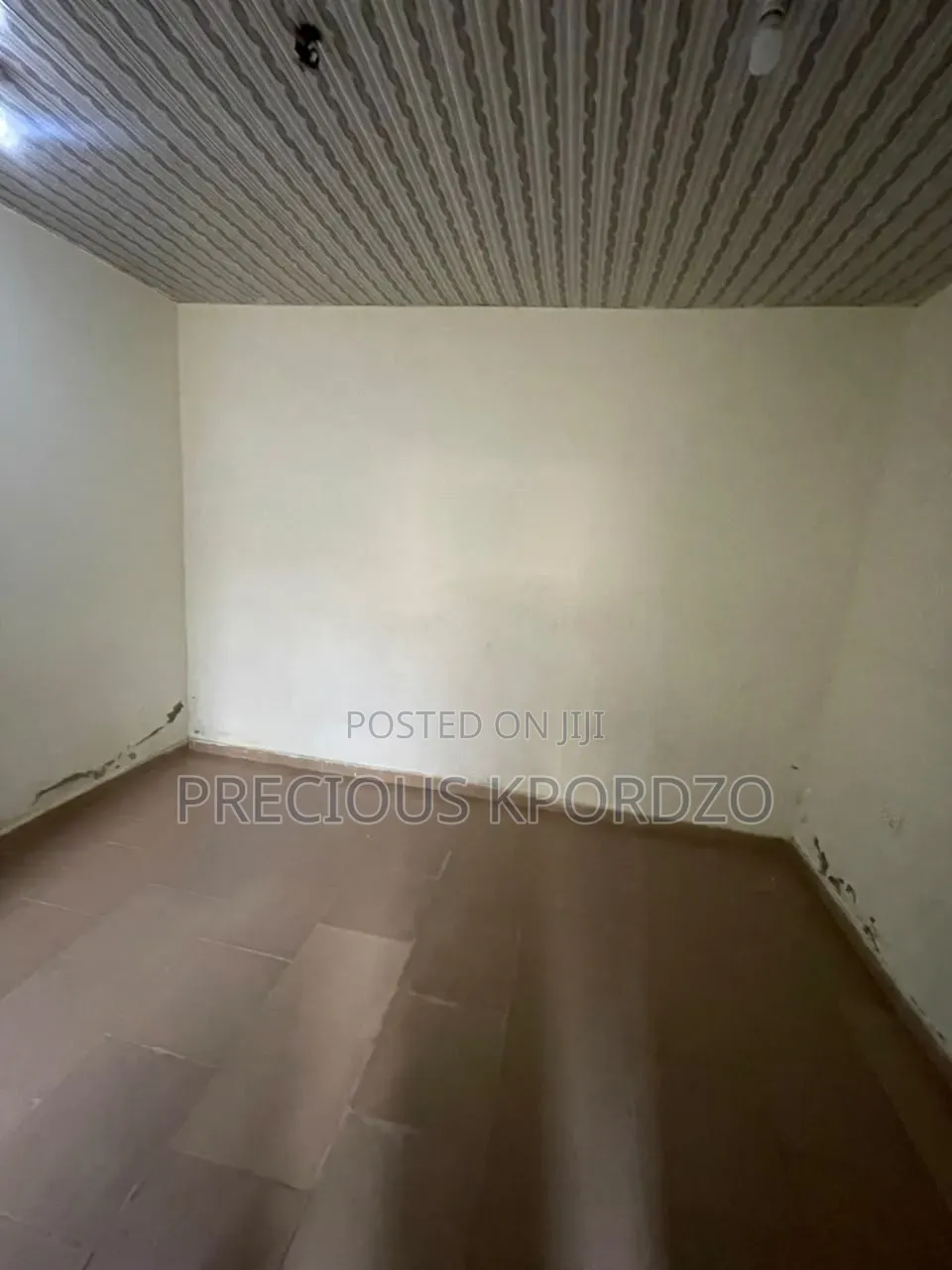 1bdrm Room & Parlour in Forster Home Adenta for rent