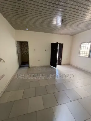 1bdrm Room & Parlour in Forster Home Adenta for rent
