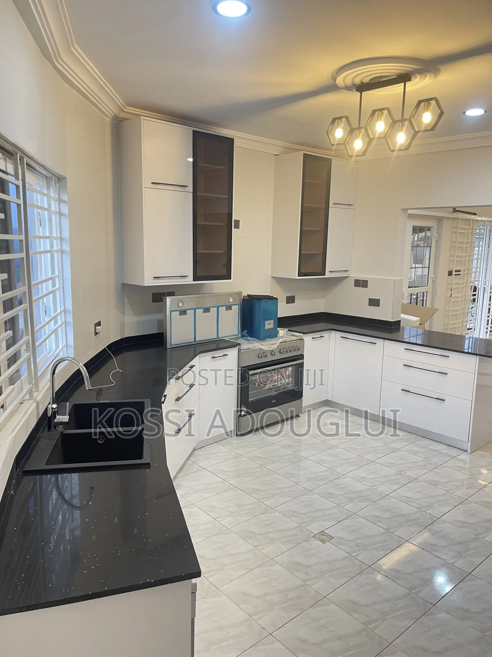 Moder Kitchen Cabinets