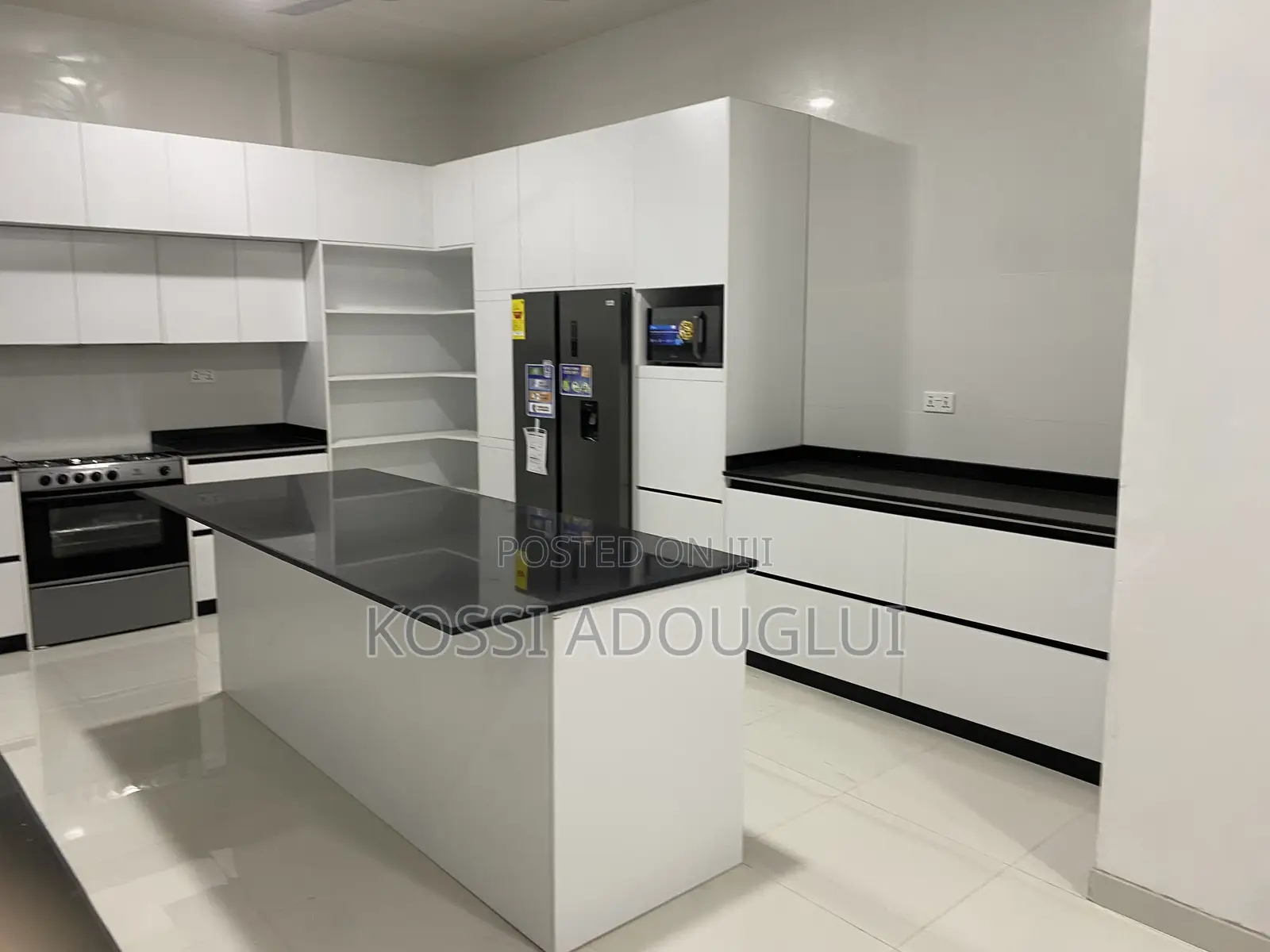 Moder Kitchen Cabinets