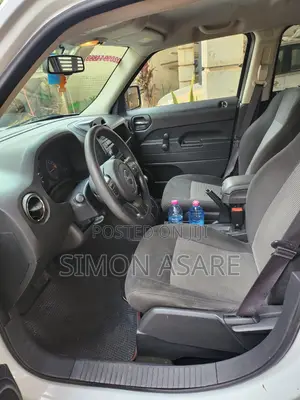 Jeep Patriot Latitude 4x4 2016 White