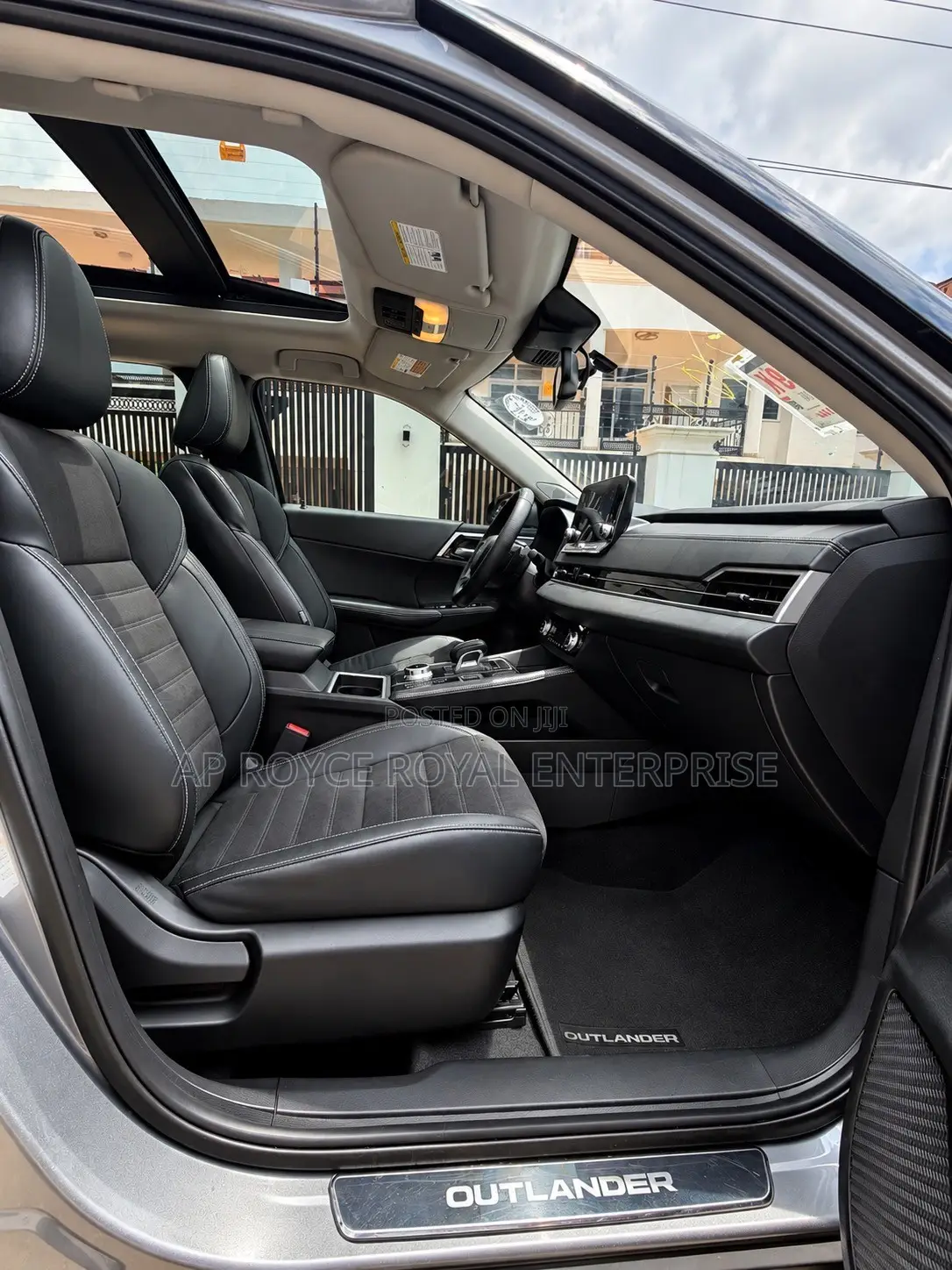 Mitsubishi Outlander SE 2023 Gray