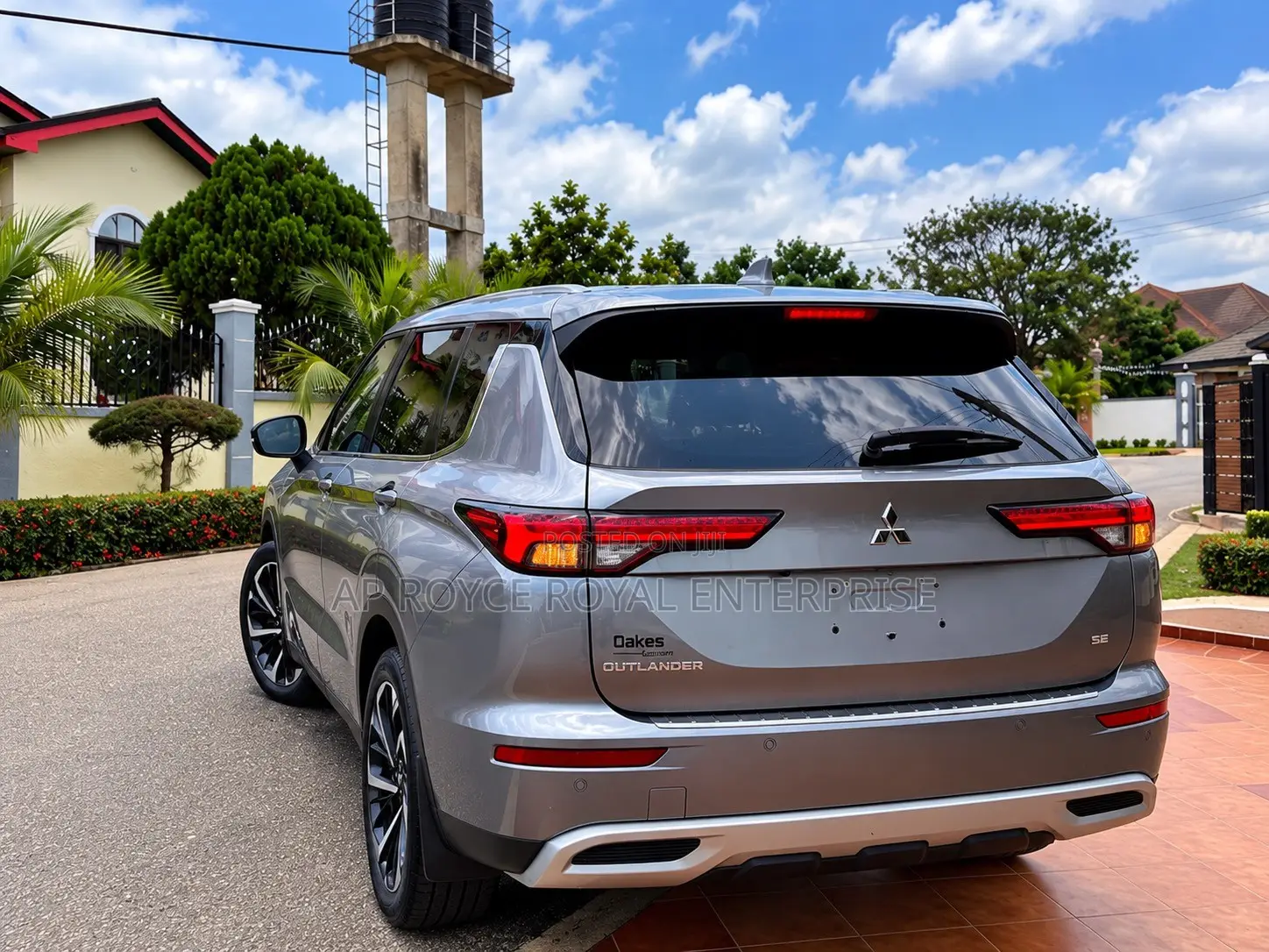 Mitsubishi Outlander SE 2023 Gray