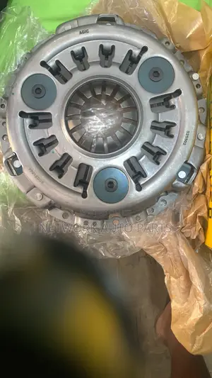 Pressure Plate and Disk for Nissan (Pm(350)
