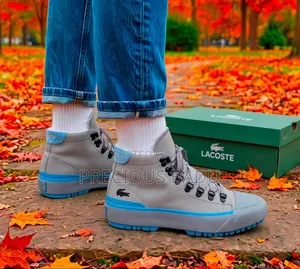 Lacoste Sneakers