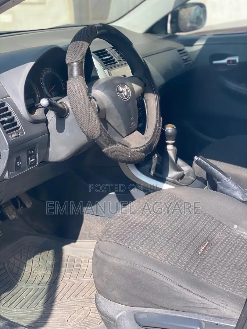 Toyota Corolla 2013 Silver
