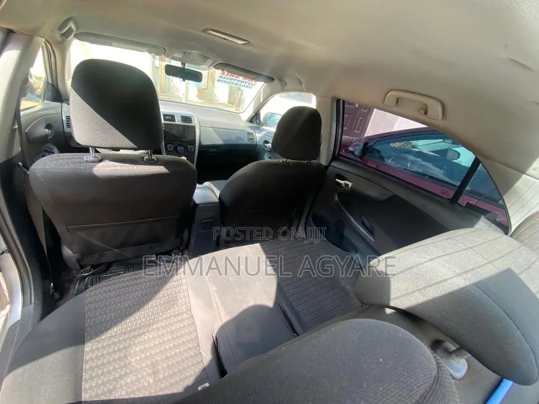 Toyota Corolla 2013 Silver