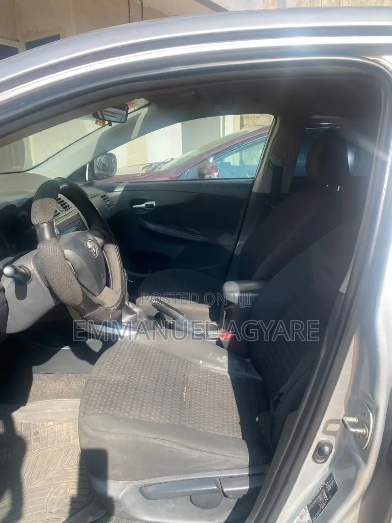 Toyota Corolla 2013 Silver