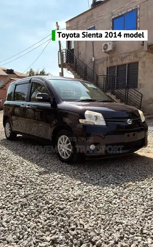 Toyota Sienta 1.5 FWD 2014 Burgundy