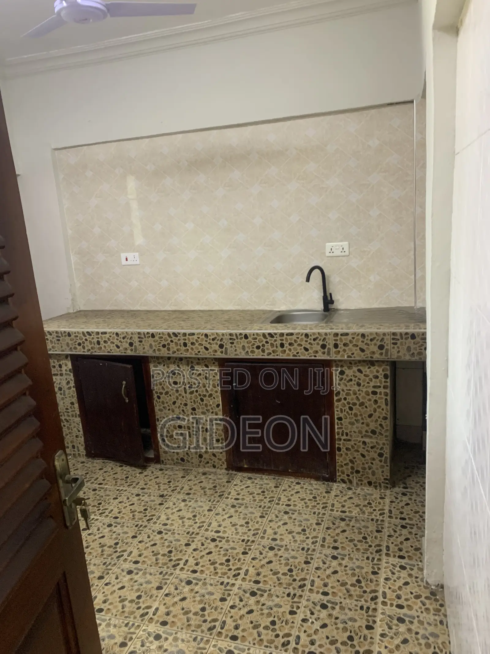 2bdrm Apartment in Delight Estate, Police Station for rent