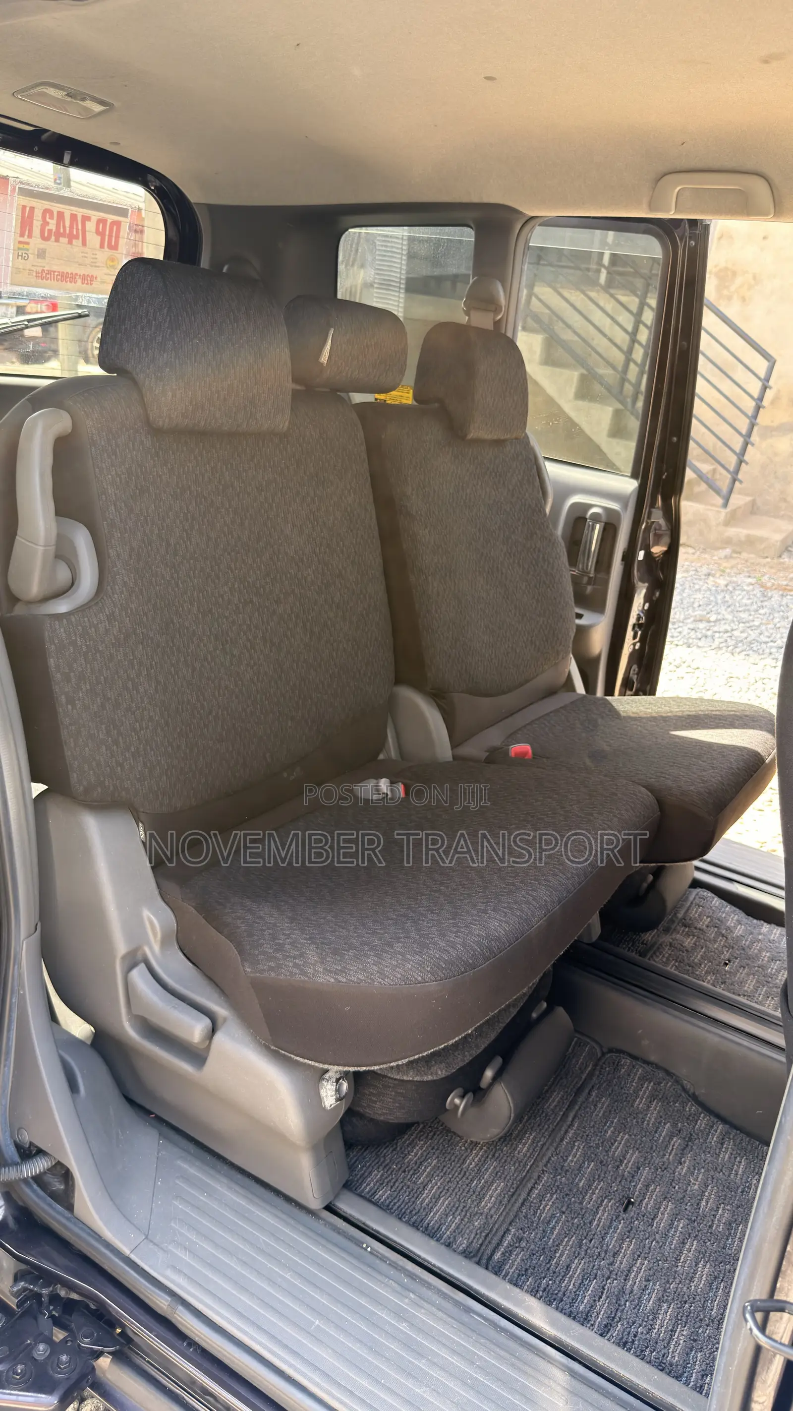 Toyota Sienta 1.5 FWD 2014 Burgundy