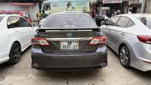 Toyota Corolla S 4dr Sedan (1.8L 4cyl 4A) 2013 Gray