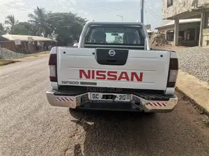 Nissan NP300 2020 White