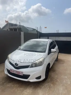 Toyota Vitz 1.0 FWD 3dr 2012 White