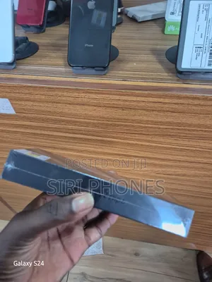 New Samsung Galaxy Z Flip5 256 GB Green
