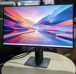 Dell U2718Q Ultra Sharp 27 Inch 4k Monitor, 3840 X 2160 at 60Hz, Audio