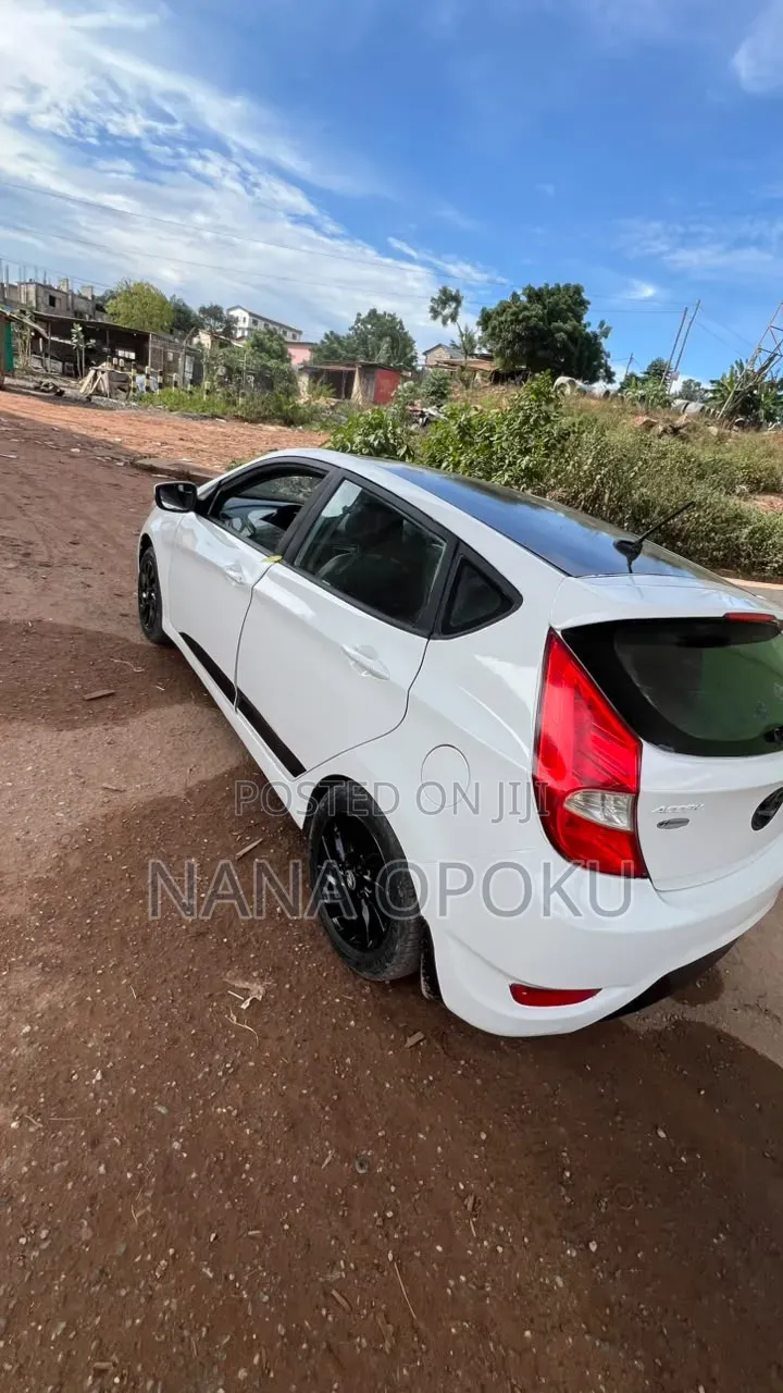 Hyundai Accent 2014 White