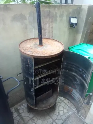 Vertical Offset Charcoal BBQ Smoker Grill