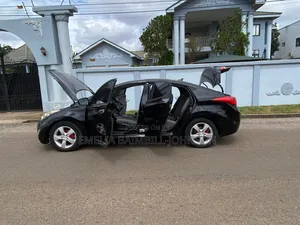 Hyundai Elantra 2012 Black
