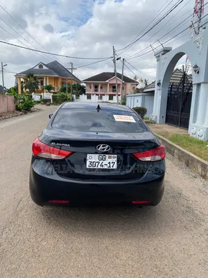 Hyundai Elantra 2012 Black
