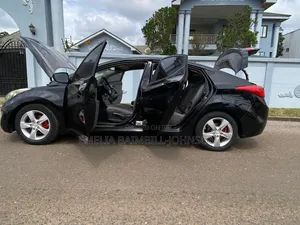Hyundai Elantra 2012 Black