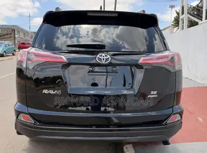 Toyota RAV4 SE 4dr SUV AWD (2.5L 4cyl 6A) 2018 Black