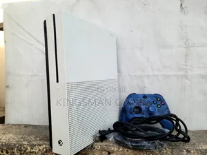 Xbox One S Cheap and Very Neat(1Tb) With Installed Games