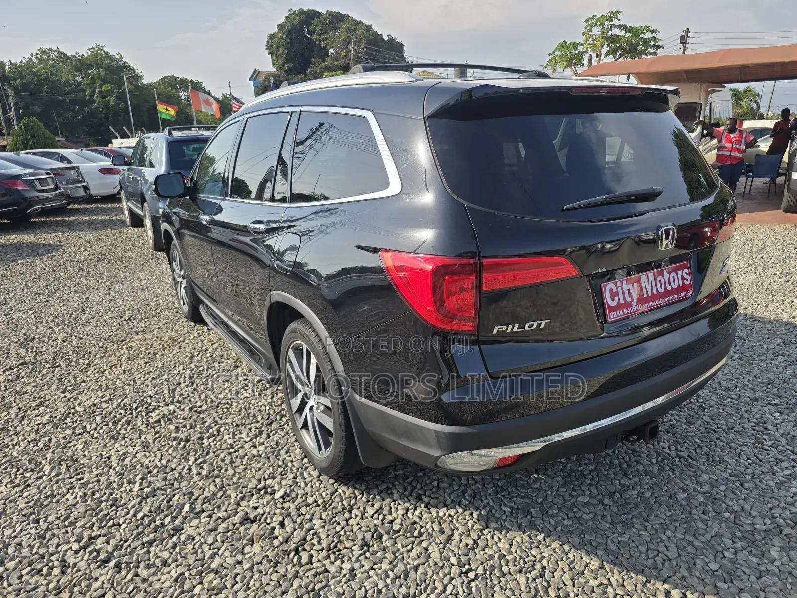 Honda Pilot Touring 4dr SUV 4WD (3.5L 6cyl 9A) 2016 Black