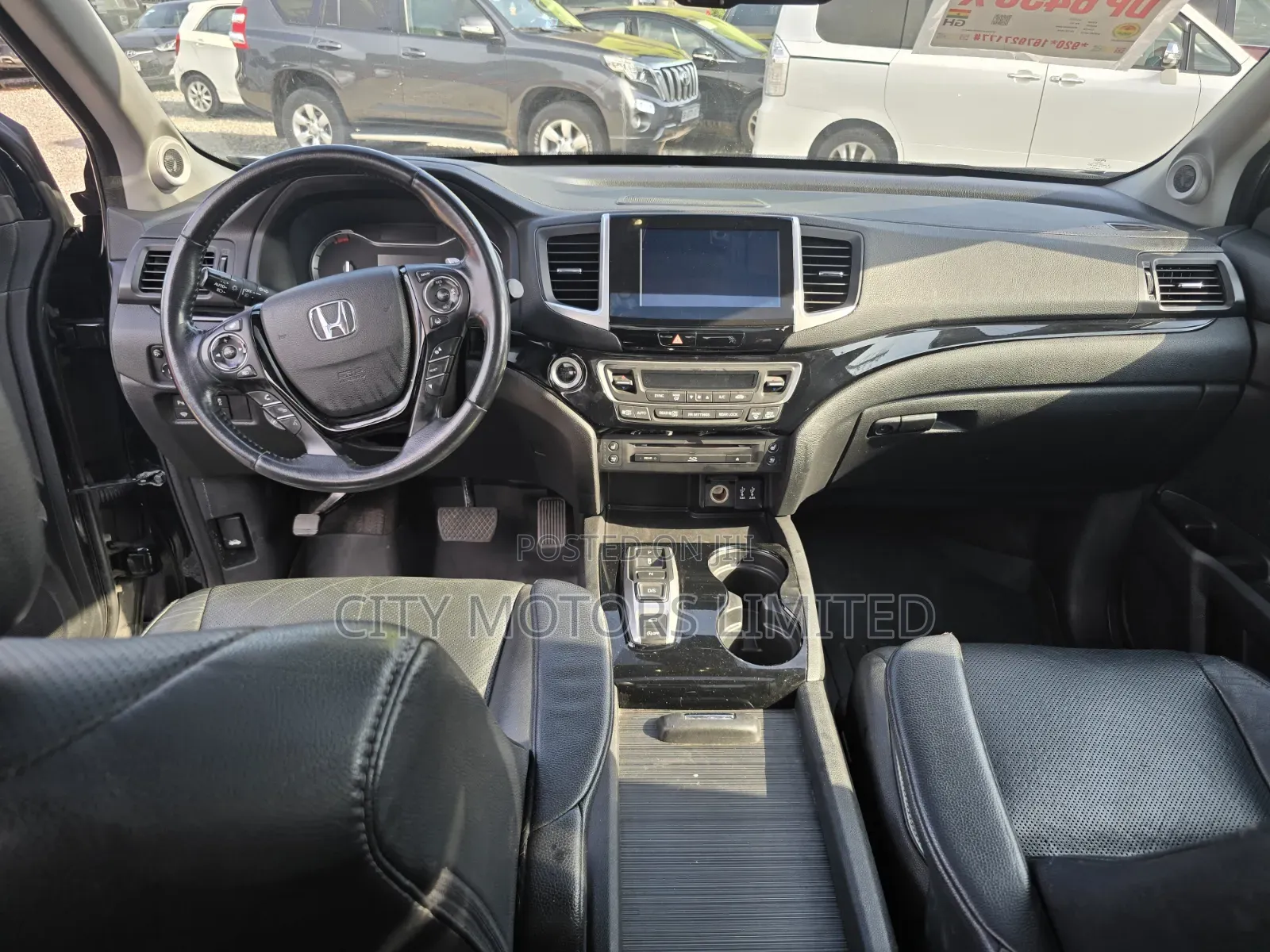 Honda Pilot Touring 4dr SUV 4WD (3.5L 6cyl 9A) 2016 Black