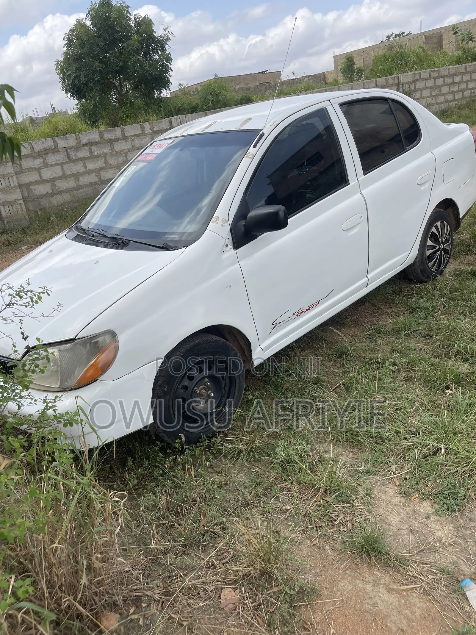 Toyota Echo Coupe 2000 White