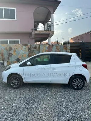 Toyota Vitz 1.3 FWD 5dr 2016 White