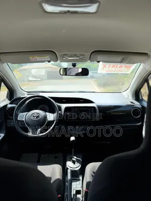 Toyota Vitz 1.3 AWD 3dr 2015 White