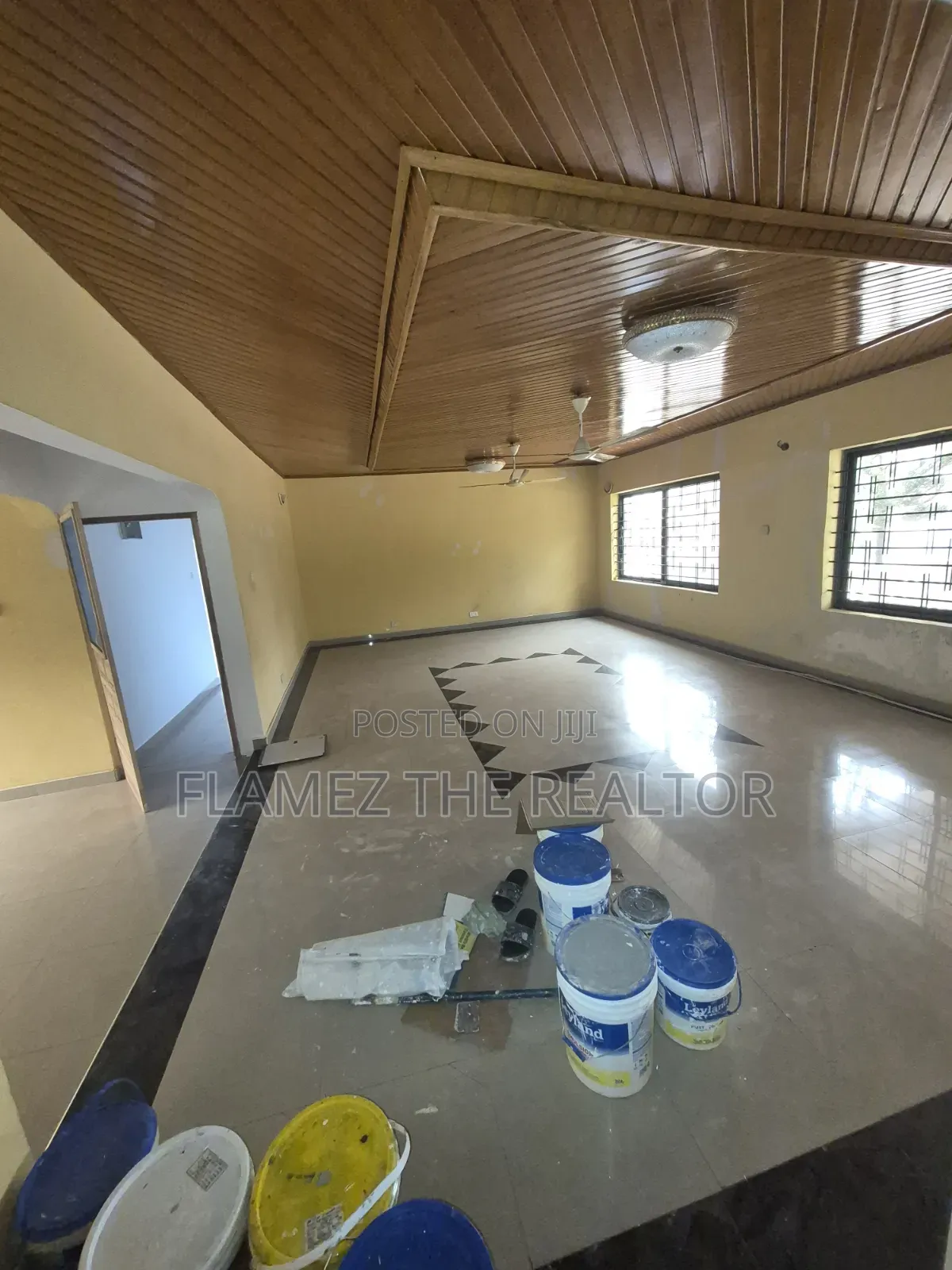 4bdrm House in Tantra Hills, Ola Achool Area for rent
