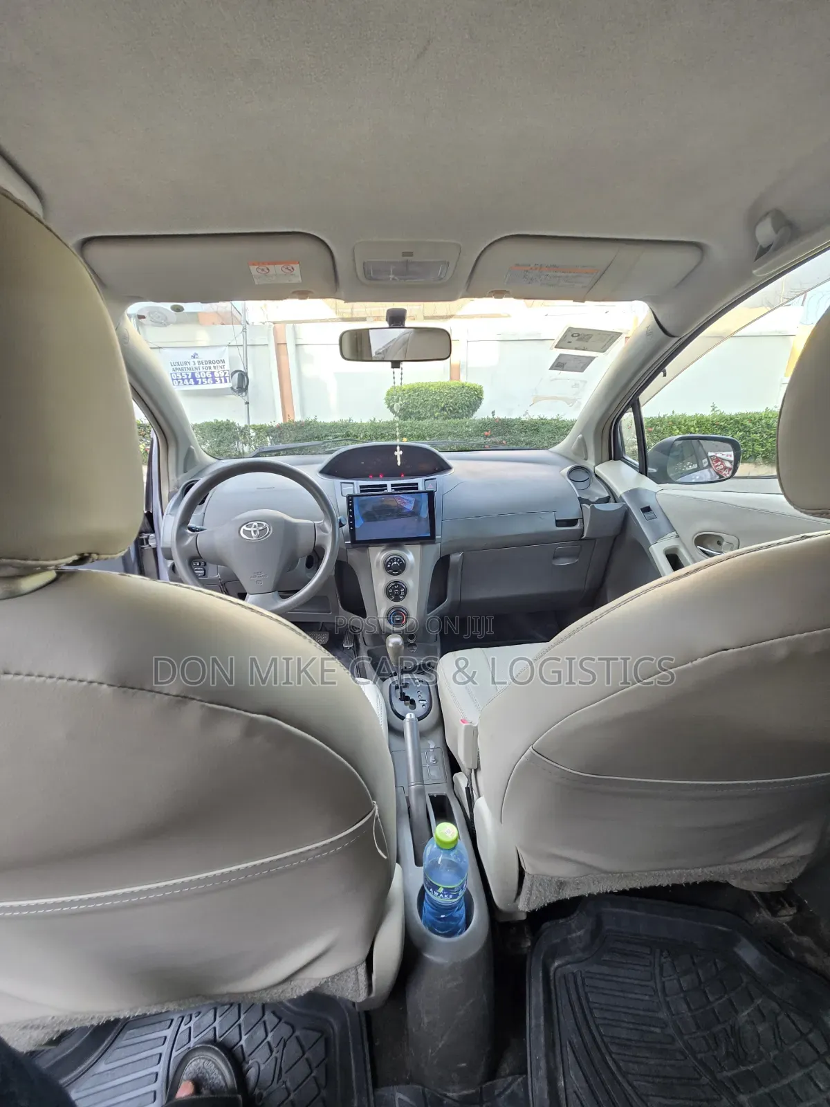 Toyota Vitz 1.3 FWD 5dr 2010 Gray