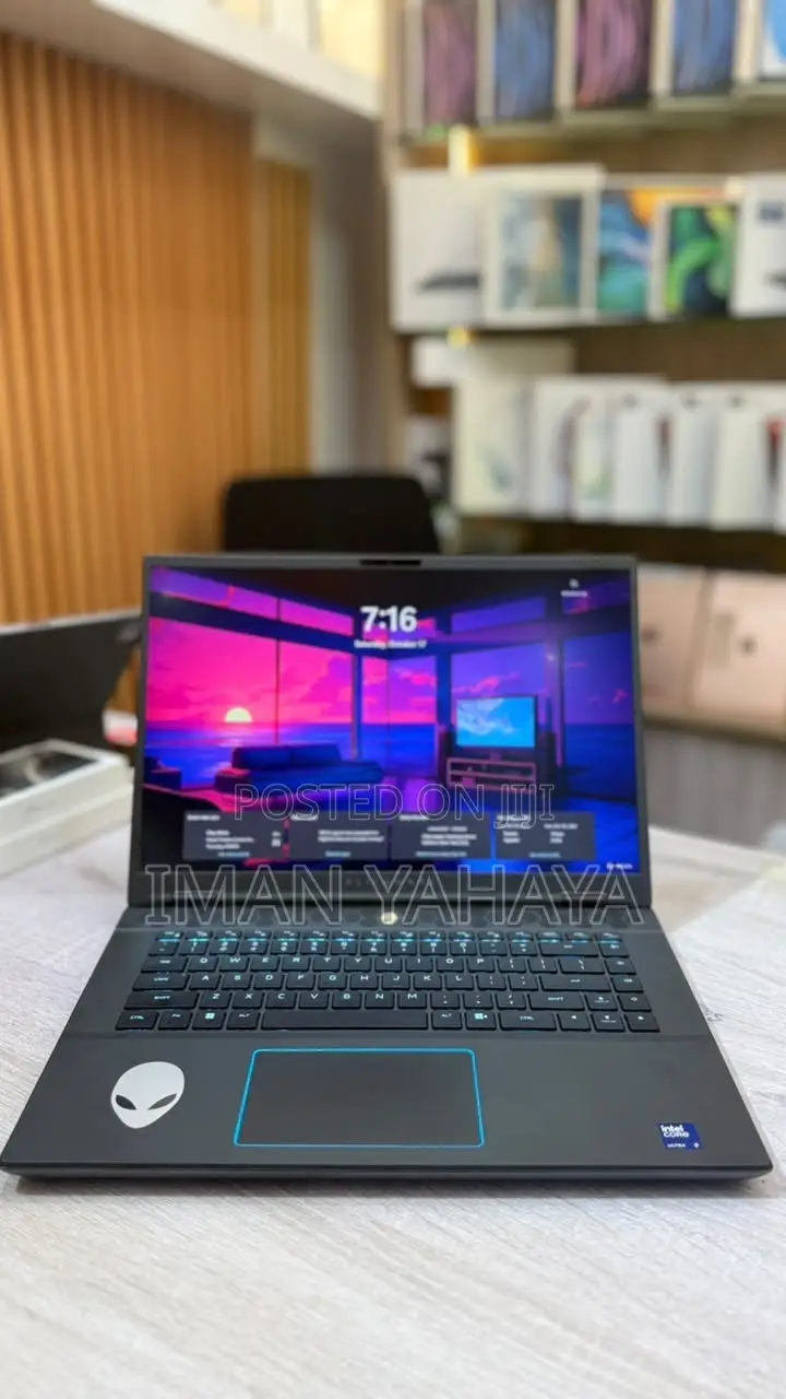 Laptop Alienware M16 R2 16GB Intel Core Ultra 9 SSD 1T