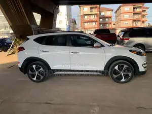 Hyundai Tucson Limited AWD 2018 White