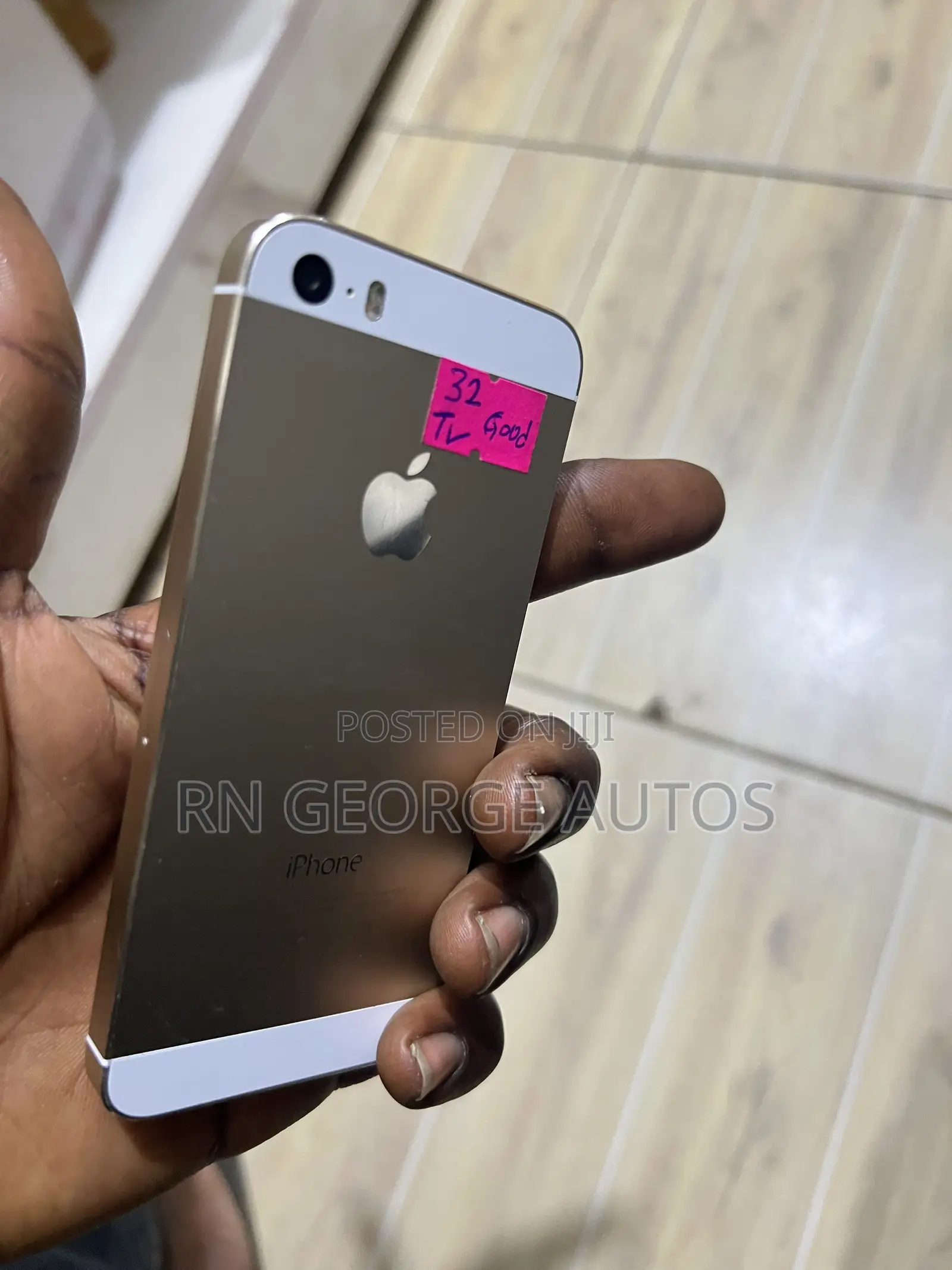 Apple iPhone 5s 32 GB Rose Gold
