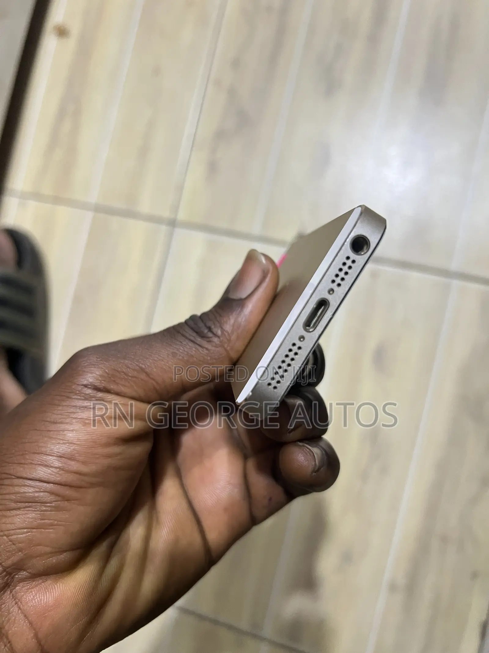 Apple iPhone 5s 32 GB Rose Gold