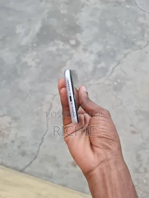 Apple iPhone 11 64 GB Graphite