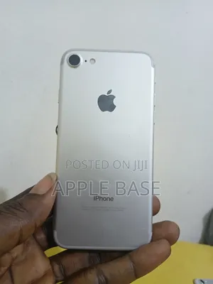 Apple iPhone 7 32 GB Silver