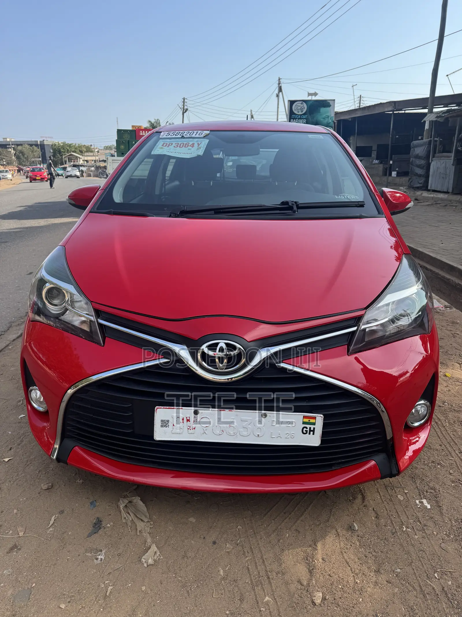 Toyota Yaris L Hatchback 5dr 2015 Red