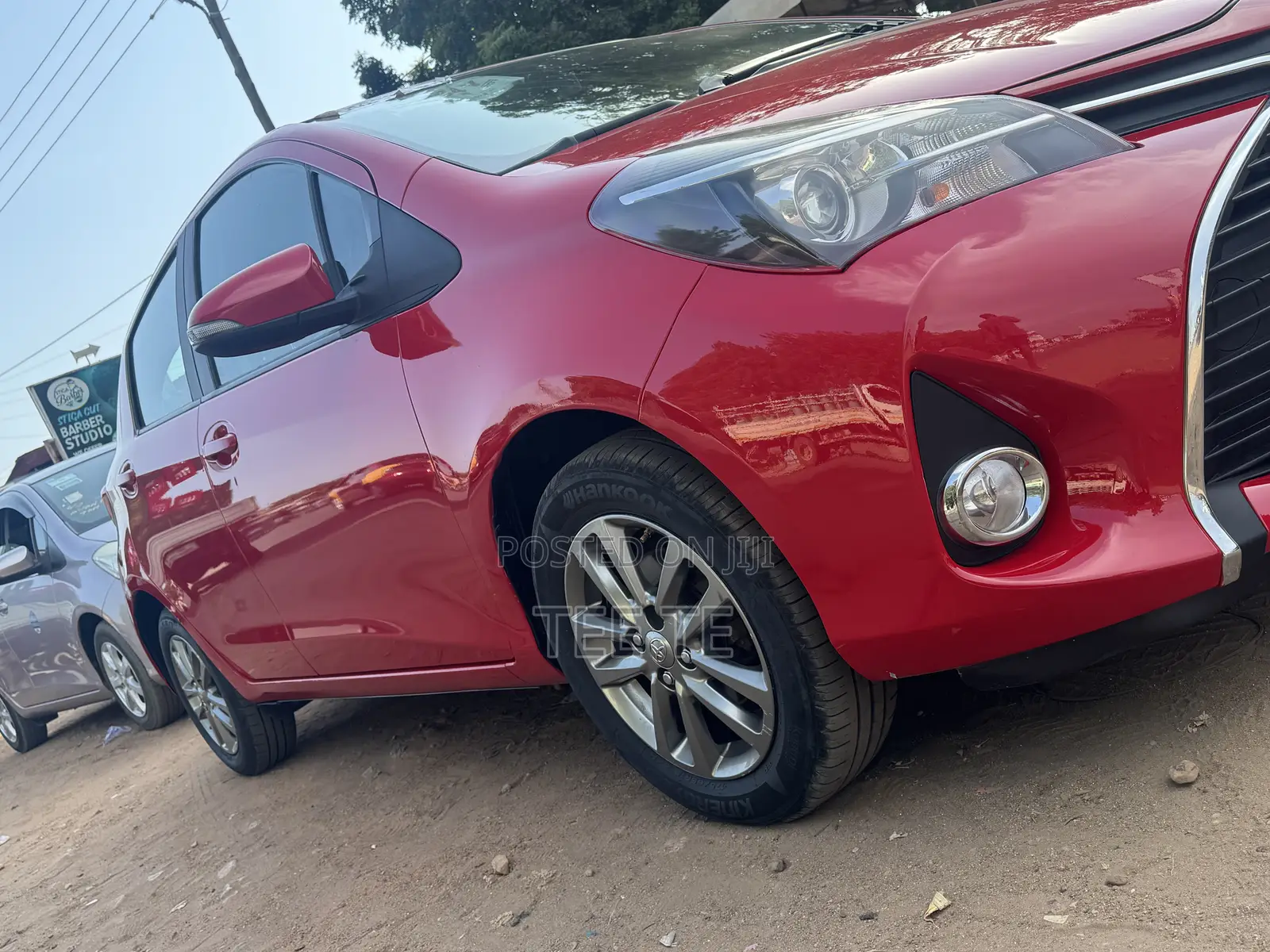 Toyota Yaris L Hatchback 5dr 2015 Red