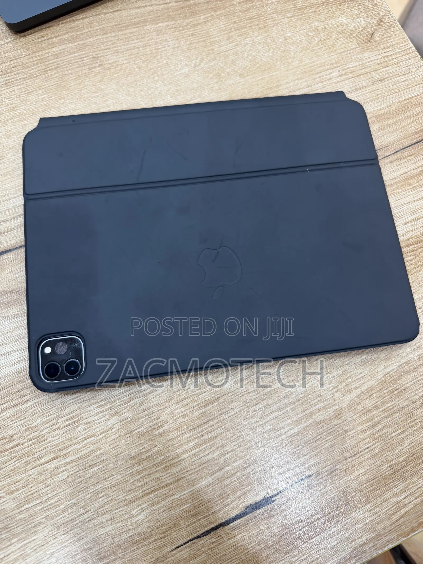 Apple iPad Pro (2022) 256 GB Gray