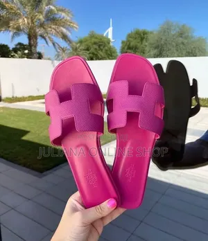 Hernes Slippers